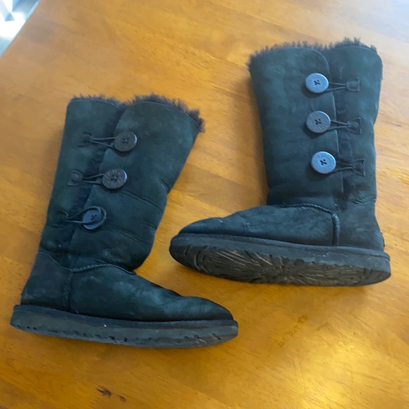 UGG Tall Bailey Button Boot 6 GUC Black - Picture 1 of 16